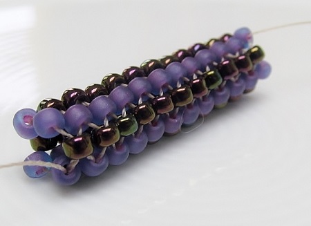 point de peyote tubulaire avec un nombre pair de perles